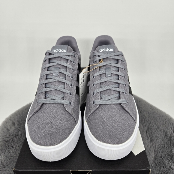 New adidas Daily 4.0 Grey Core Black Men's Shoes Size 9.5 - Picture 2 of 8